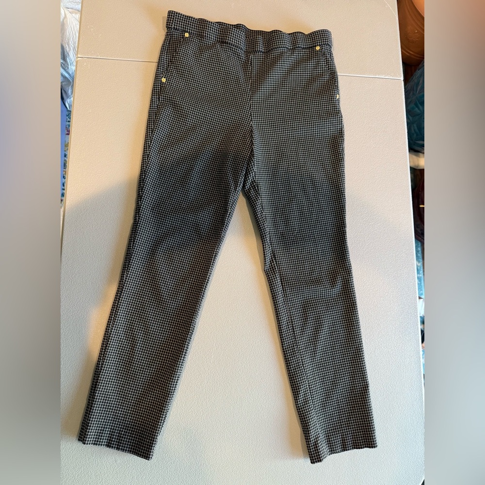 Anne Klein dress pants. Great condition